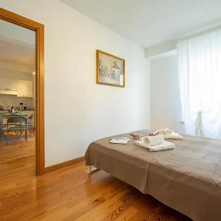 Apartman Savoia Schubert 0-23 *
